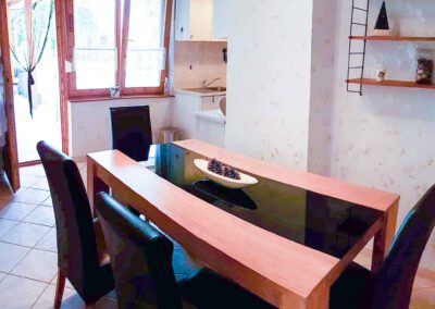 Urlaub mit Hund am Balaton? Ferienhaus in Balatonlelle mit Grillplatz, Spazierwegen & Nähe zum See. Ideal für Hundebesitzer.